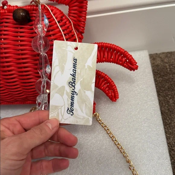 Tommy Bahama red wicker crab crossbody bag purse NWT - Picture 2 of 5